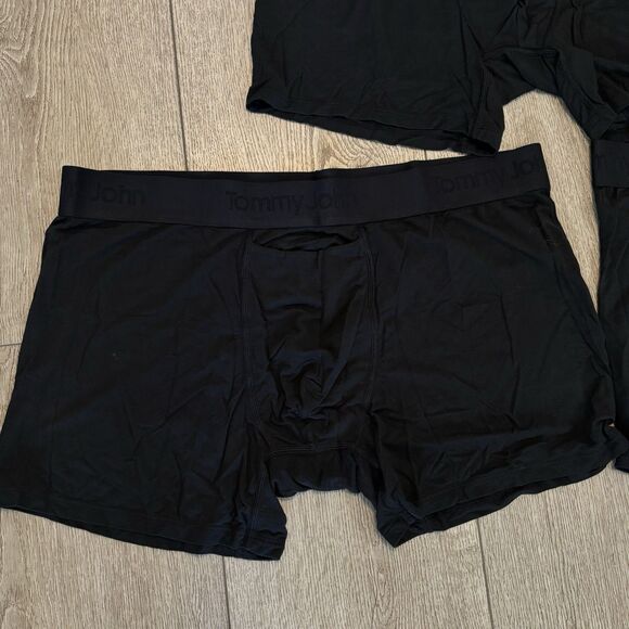Tommy John Second Skin Mens 2XL Mid Length Boxer Briefs 4" Black NWOT - Picture 2 of 6